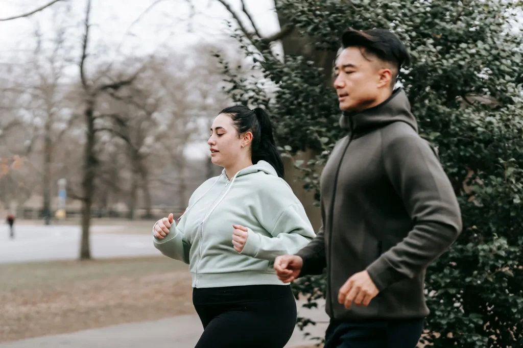 Runner side profile showing relaxed posture during an easy run
